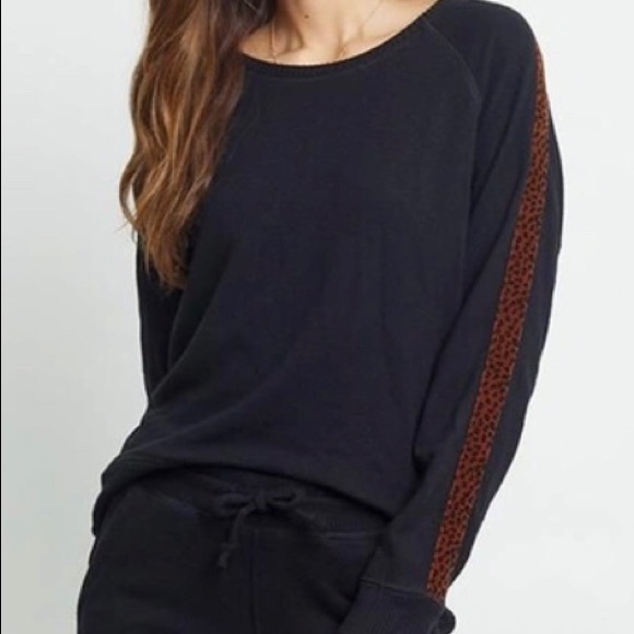 Beautiful, Cozy Rails sweatshirt 💕 - Picture 5 of 7